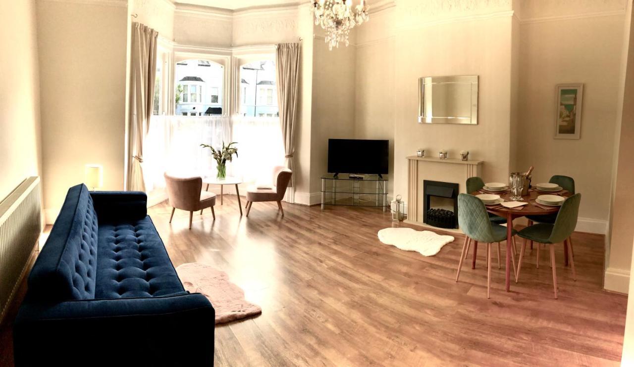 Mostyn Villa Free Private Parking Llandudno Ngoại thất bức ảnh